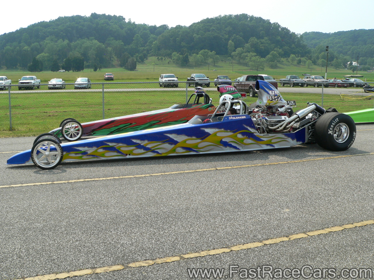 Drag Race Cars > Dragsters > Picture of Blue DRAGSTER with green flames